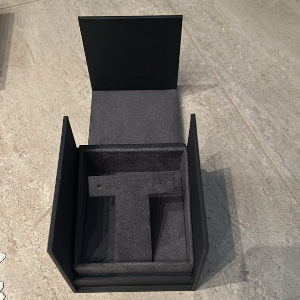 David Yurman Box - Picture 2 of 6
